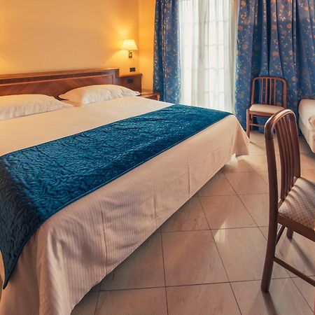 Hotel Bettina Mergozzo Eksteriør billede