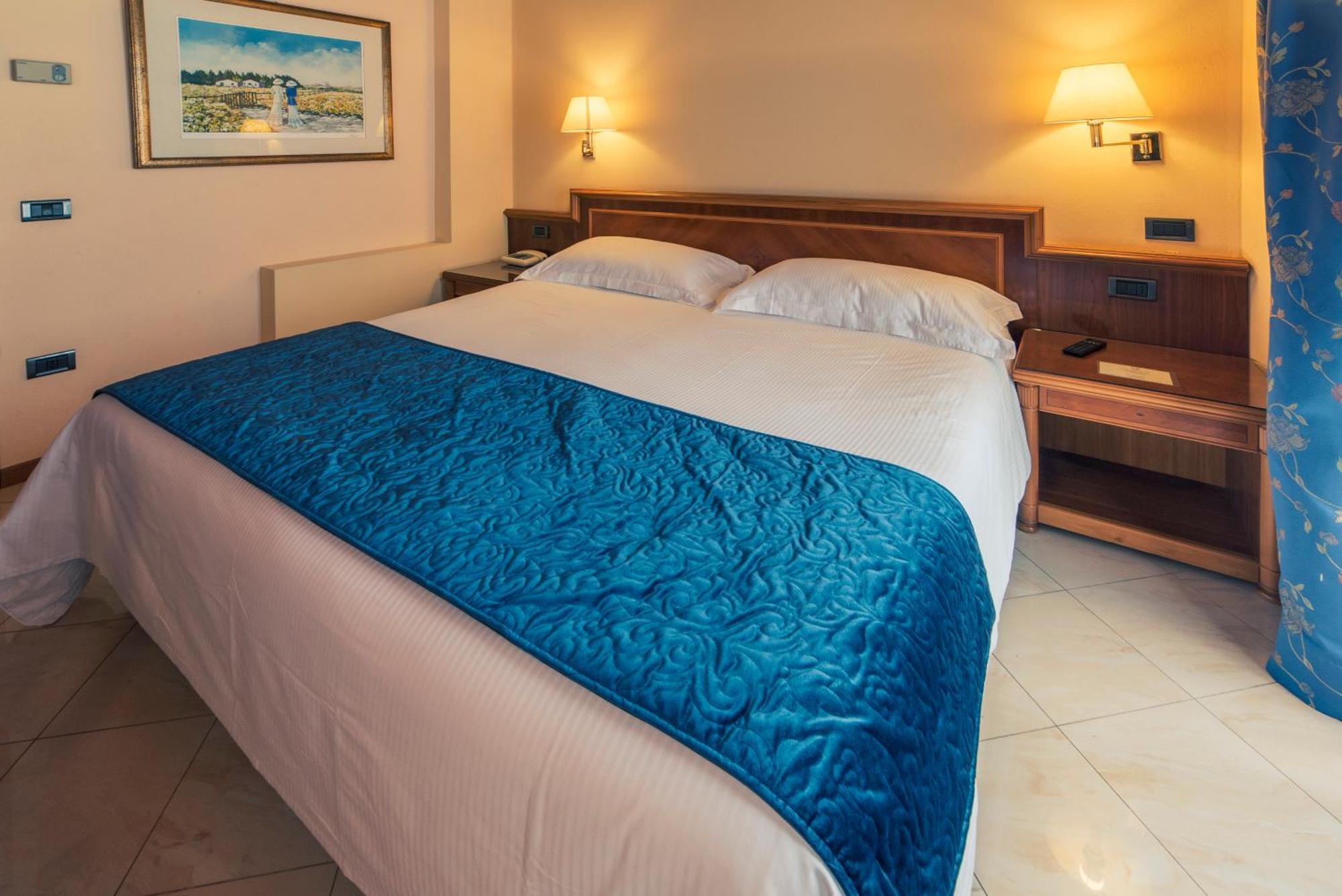 Hotel Bettina Mergozzo Eksteriør billede
